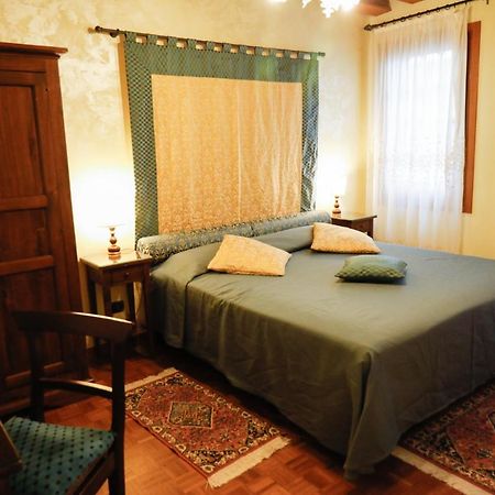 Appartamento San Marco Frezzaria Venesia Bagian luar foto