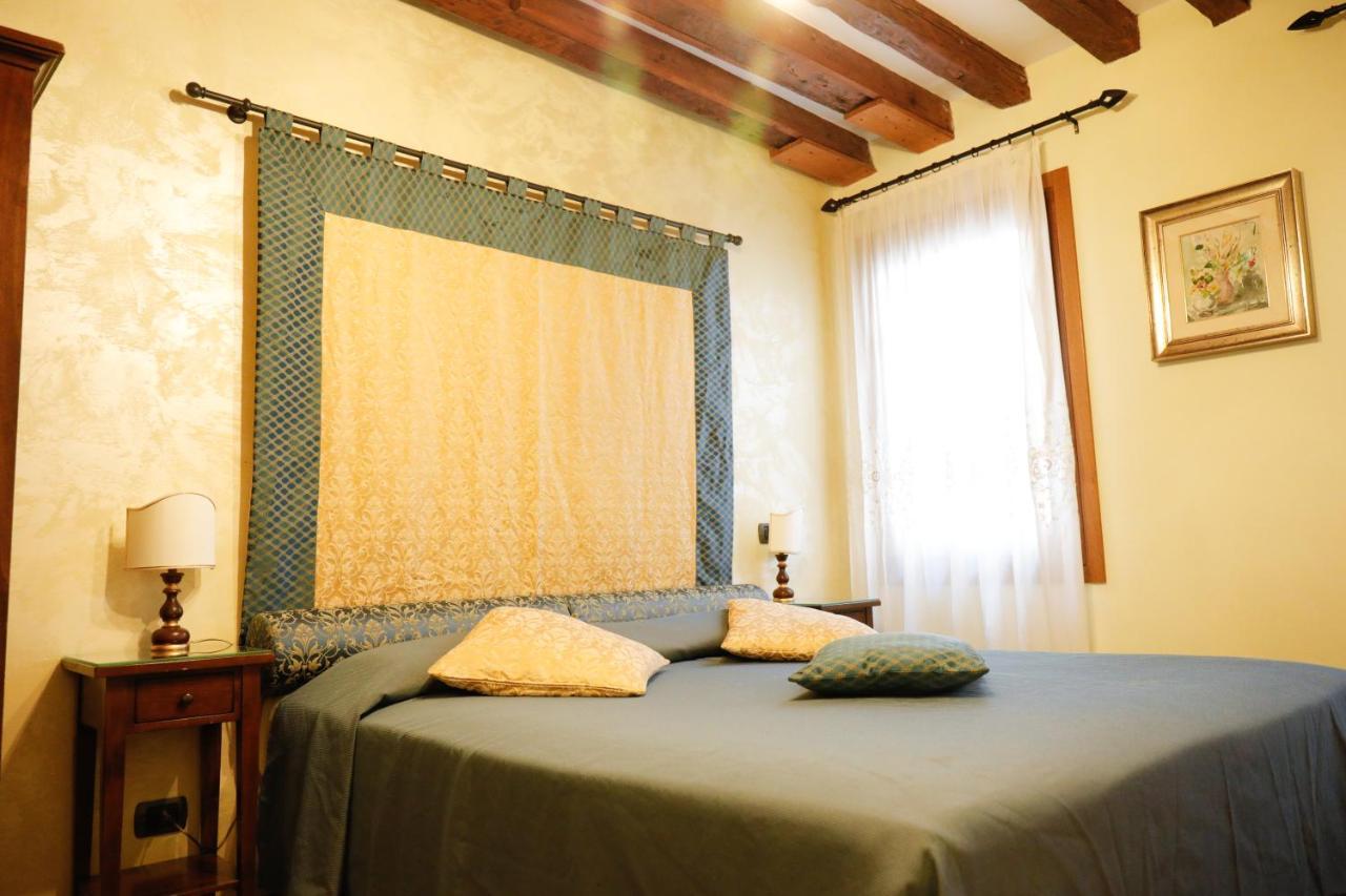 Appartamento San Marco Frezzaria Venesia Bagian luar foto