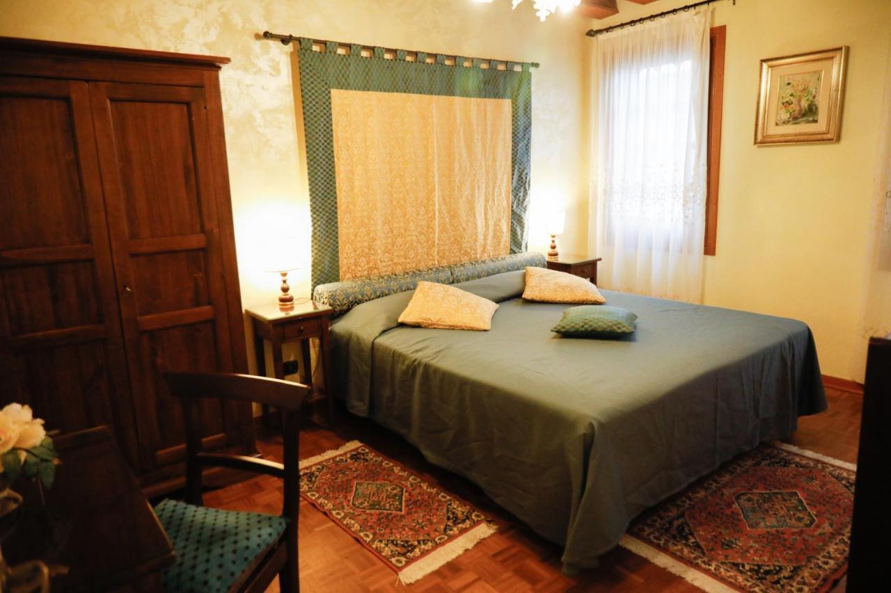 Appartamento San Marco Frezzaria Venesia Bagian luar foto