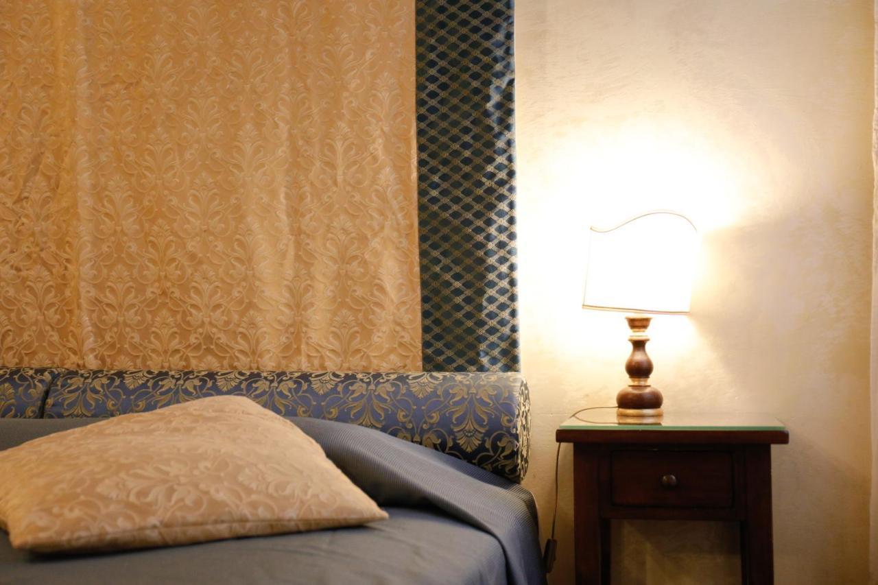 Appartamento San Marco Frezzaria Venesia Bagian luar foto